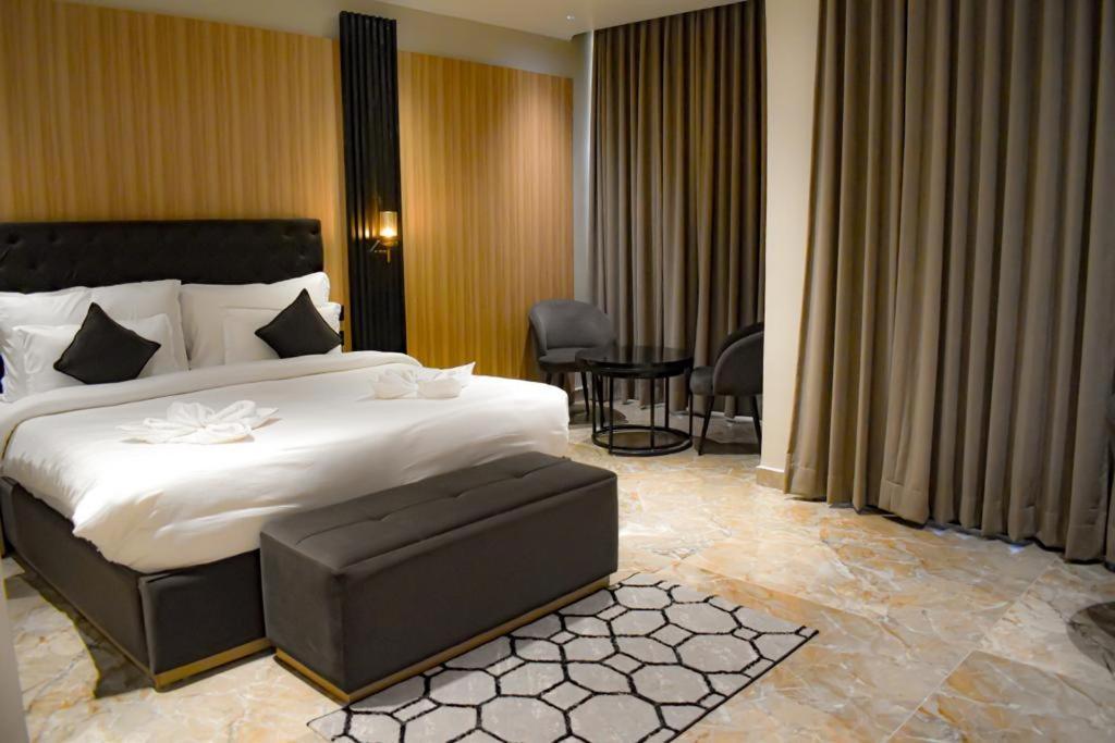 Alpine Hotel And Villas 다람샬라 외부 사진